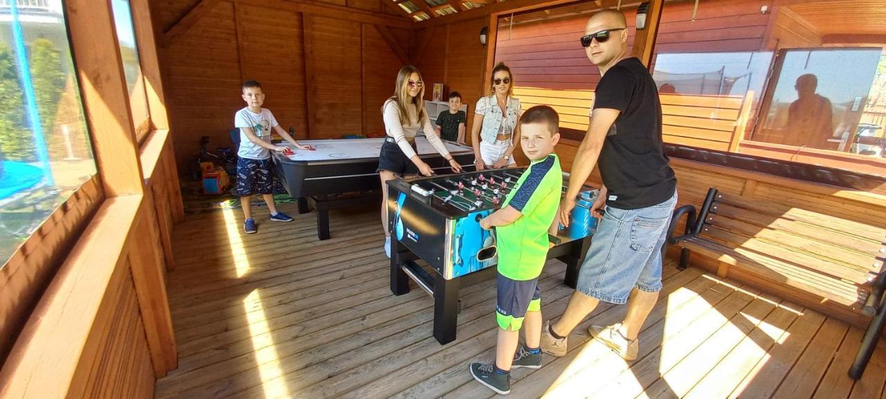 Domki Letniskowe Holiday Ustronie Morskie Esterno foto