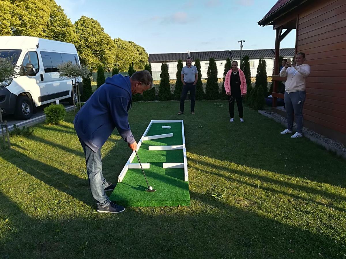 Domki Letniskowe Holiday Ustronie Morskie Esterno foto